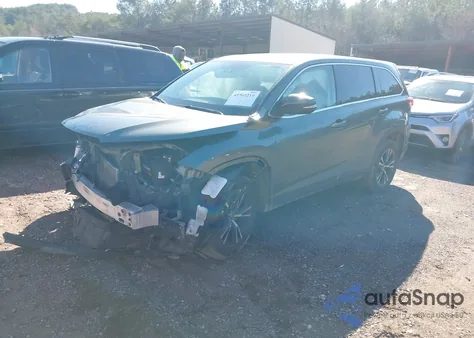 2019 Toyota Highlander Le Plus z USA, uszkodzony, nr VIN 5TDZZRFH2KS291289